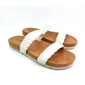 Cliffs By White Mountain Truly Womens Size 9 White Slip On Slide Sandals